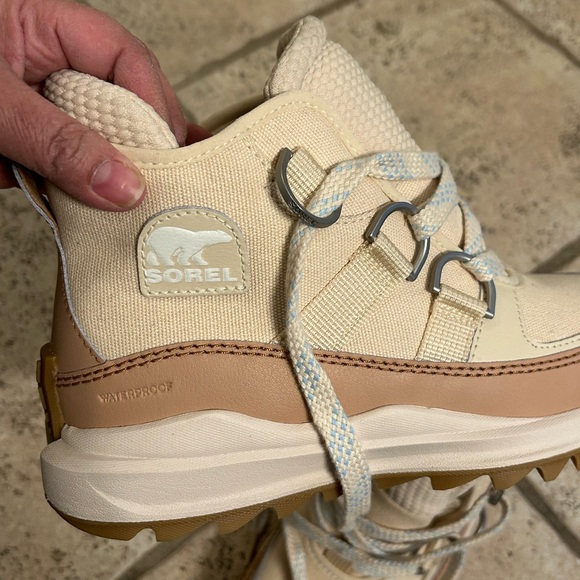 SOREL Women's Out 'N About RMX Chukka Boots sz 8 - Picture 6 of 9